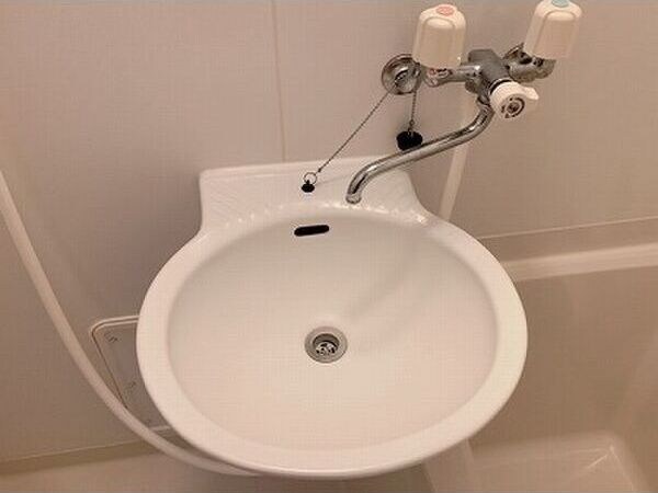 レオパレスドゥジェーム鳴尾の物件内観写真