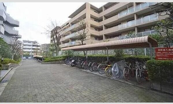 白鷹松下町マンションの物件外観写真