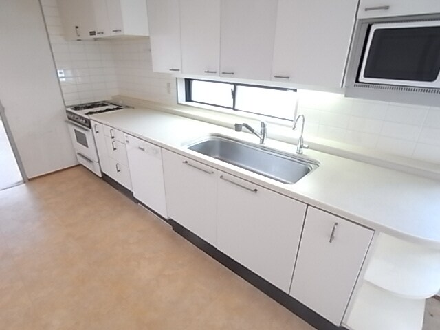 芦屋ロイヤルホームズの物件内観写真