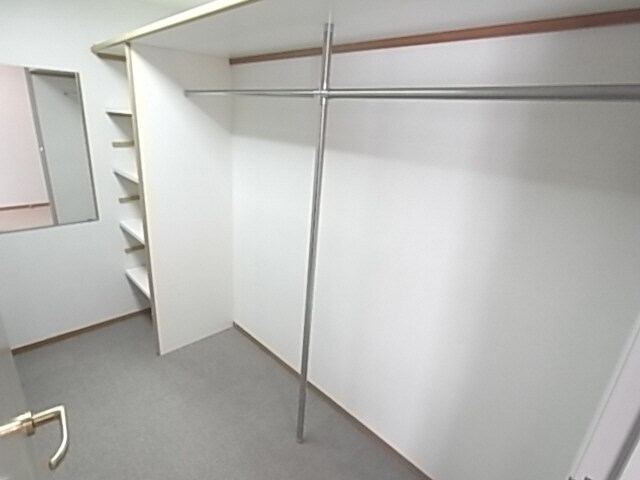 芦屋ロイヤルホームズの物件内観写真