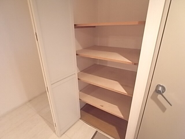 芦屋ロイヤルホームズの物件内観写真