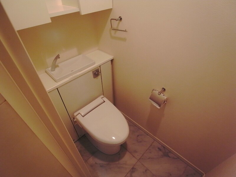 プレジール三ノ宮の物件内観写真