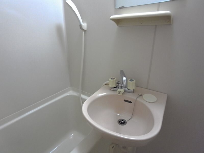 ロイヤルコート神戸岡本の物件内観写真