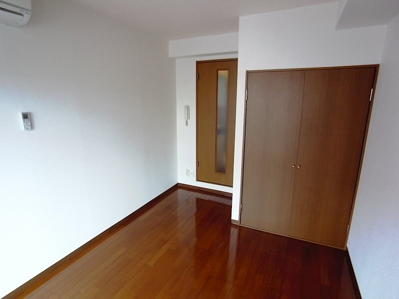 ロイヤルコート神戸岡本の物件内観写真