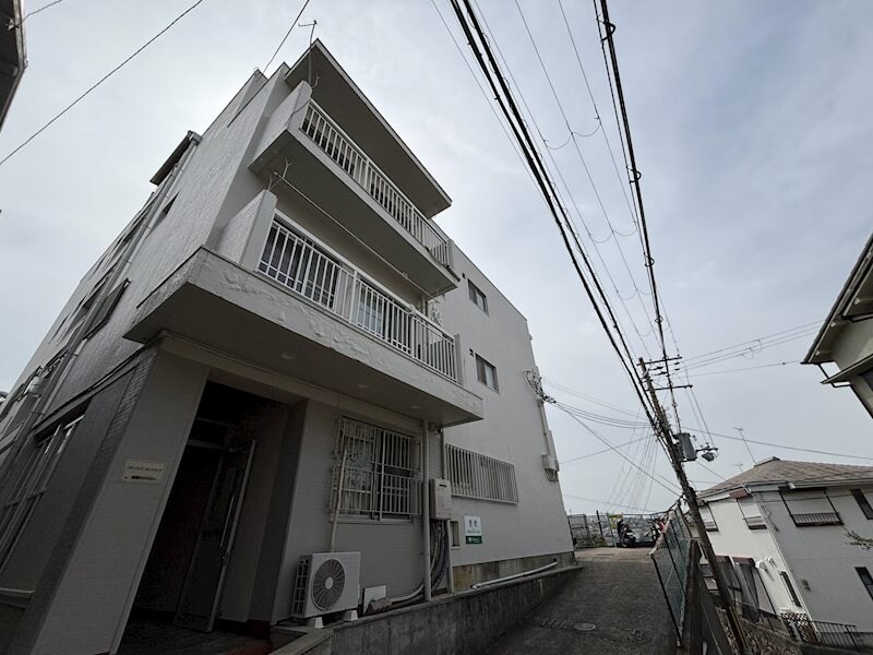 オレンジマンションの物件外観写真