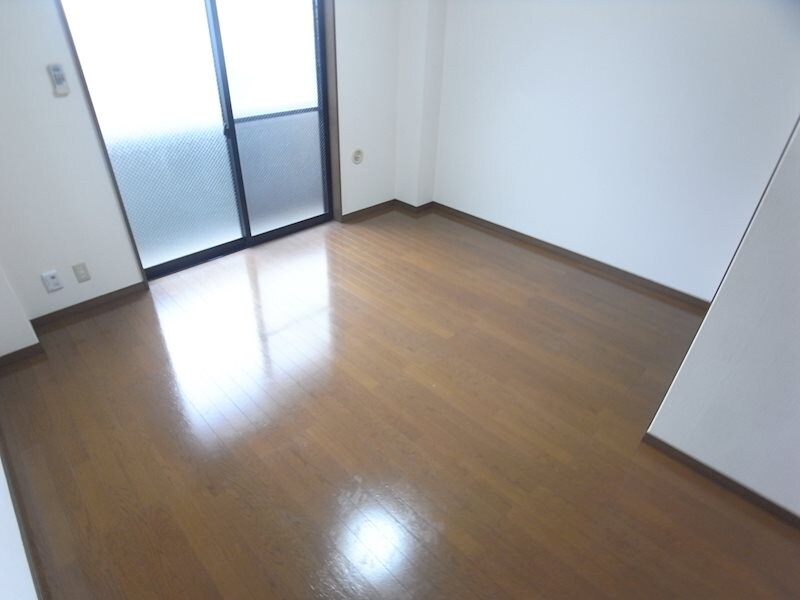 ルミエール下條の物件内観写真