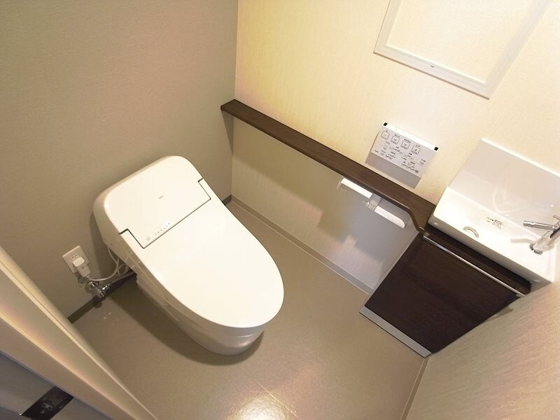 ファルマシアントアロードの物件内観写真