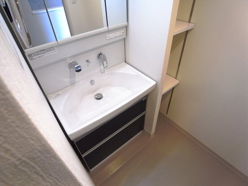 ファルマシアントアロードの物件内観写真