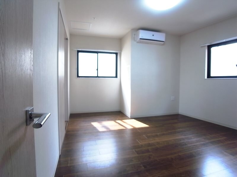 ファルマシアントアロードの物件内観写真