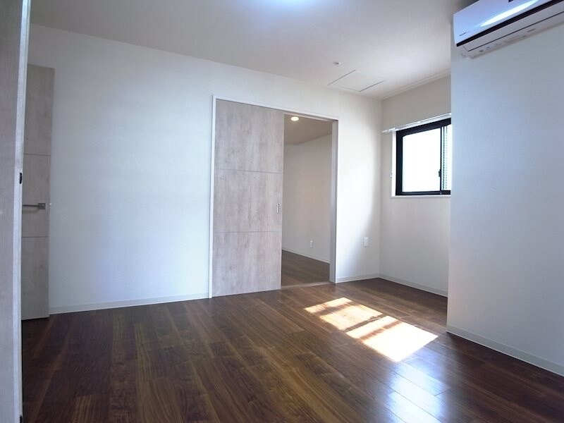 ファルマシアントアロードの物件内観写真