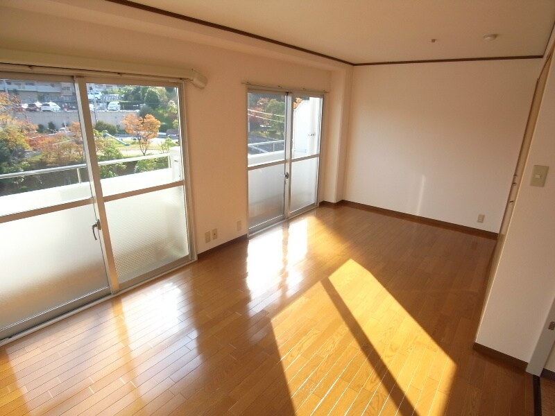 ホワイトヒルの物件内観写真