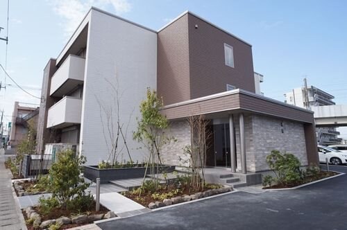 ミレアージュの物件外観写真