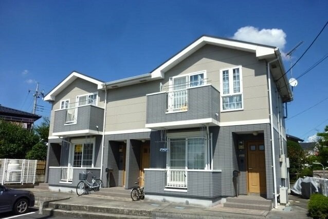 シャン・ド・フルールの物件外観写真