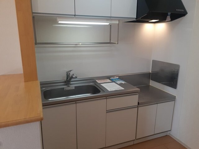 ヒルサイド・ブローテＣの物件内観写真