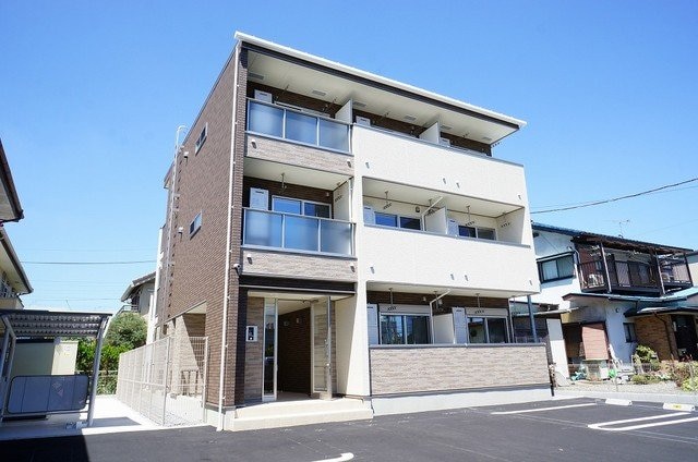 ペルソナプレイスの物件外観写真