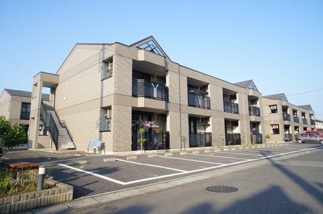 クローバーハウスＢの物件外観写真