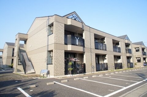 クローバーハウスＢの物件外観写真