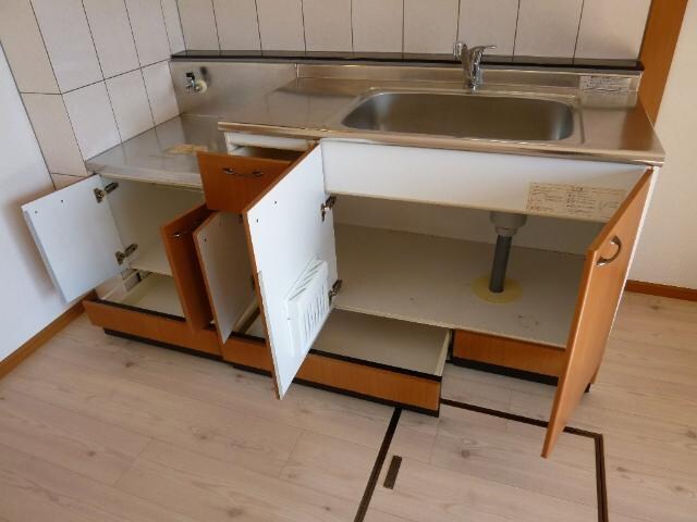 クローバーハウスＢの物件内観写真