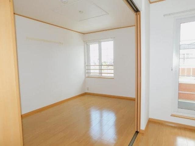 ラフィーネＡの物件内観写真