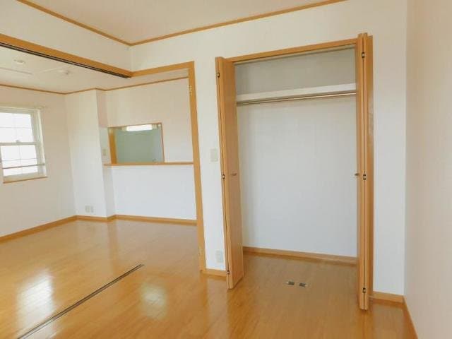 ラフィーネＡの物件内観写真