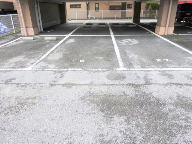 レナジア陽東B棟の物件外観写真