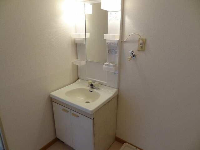 エルディム小堀Ａの物件内観写真