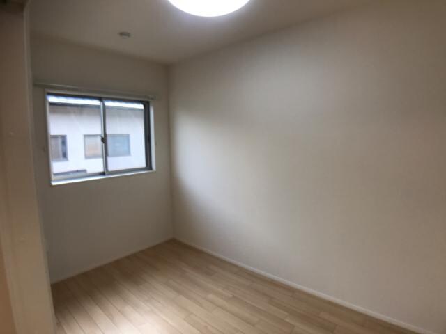 オーヴェストの物件内観写真