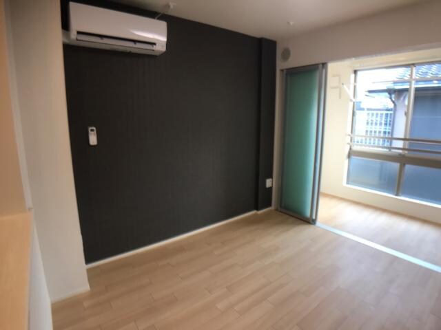 オーヴェストの物件内観写真