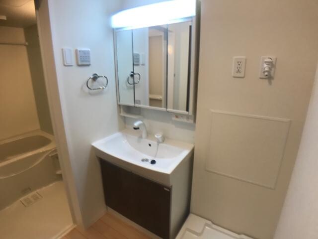 オーヴェストの物件内観写真