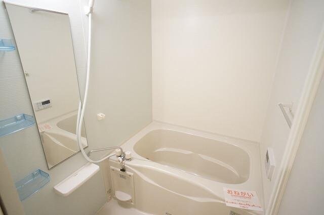 ネオ　エレガンスＣの物件内観写真