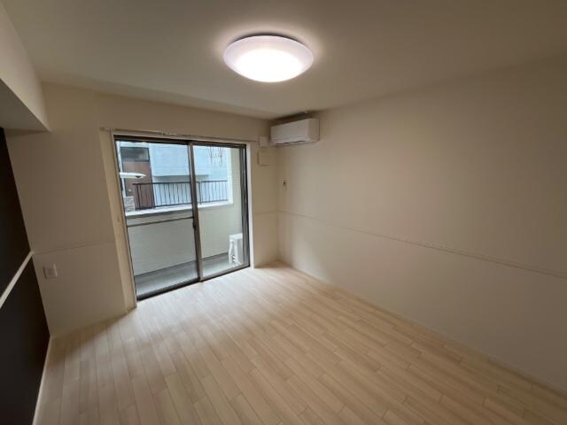 ロンド・ベル（LONDO BELL）の物件内観写真