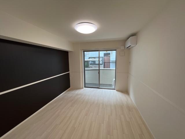 ロンド・ベル（LONDO BELL）の物件内観写真