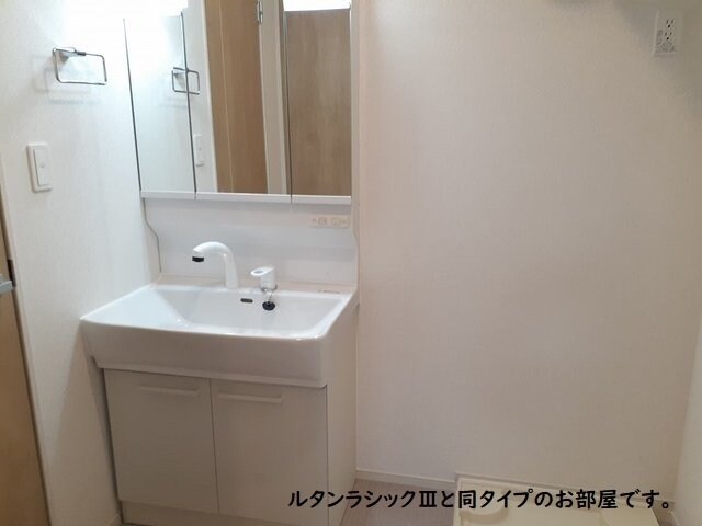 平松本町アパートの物件内観写真