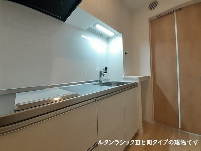 平松本町アパートの物件内観写真