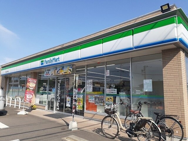 フルールドリブランの物件外観写真