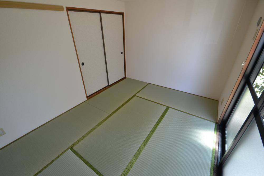 ルミエール B棟の物件内観写真