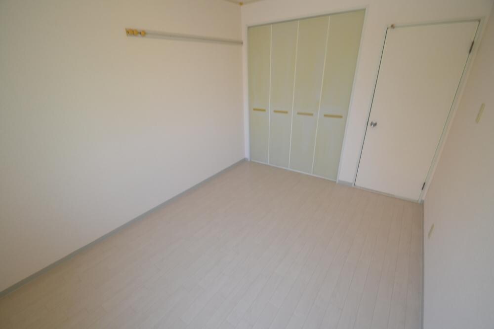 ルミエール B棟の物件内観写真