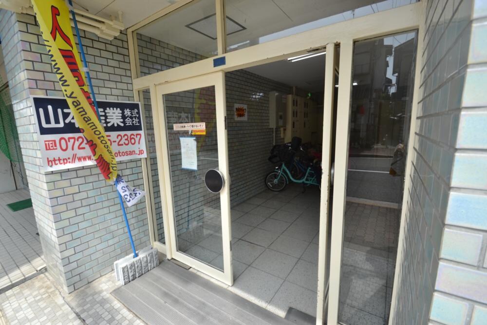 メゾン南塚口の物件外観写真