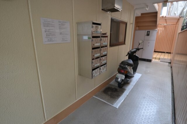 エンプレス南塚口の物件外観写真