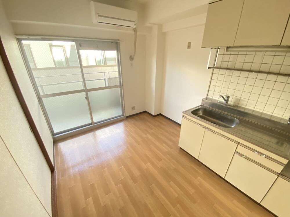 ロイヤルハイツ武庫之荘の物件内観写真