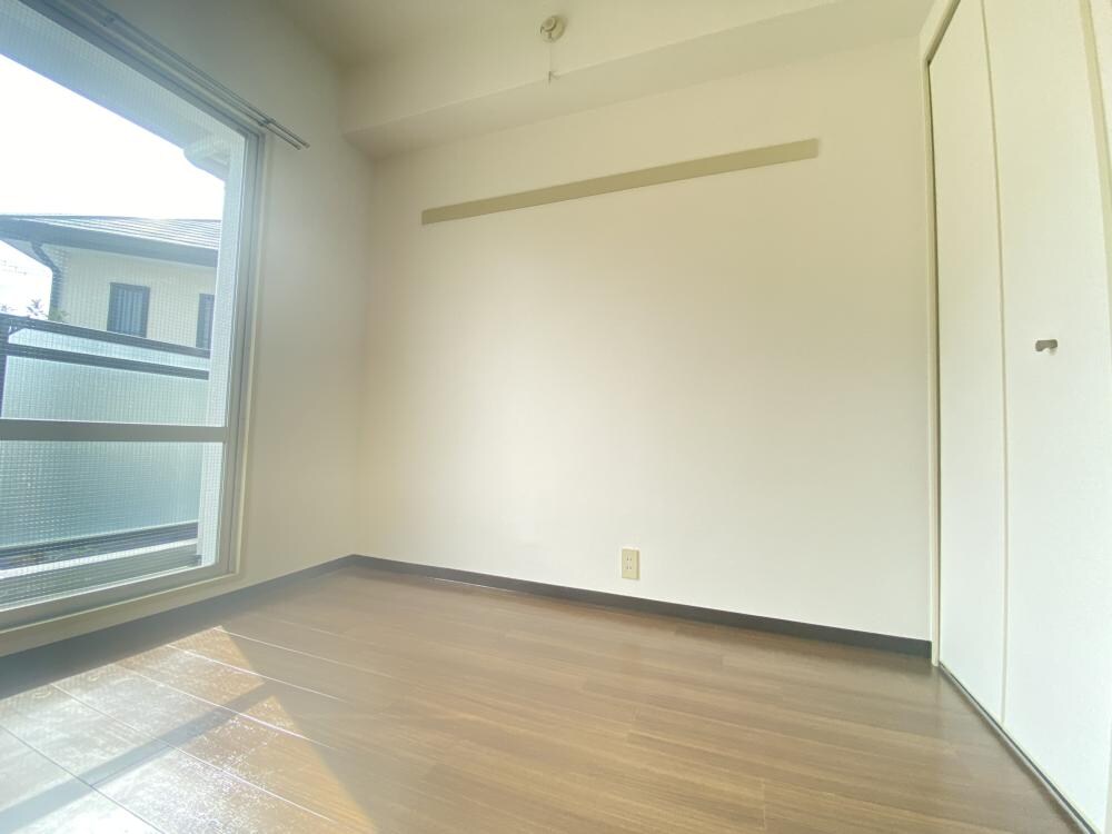 サンロイヤル塚口の物件内観写真