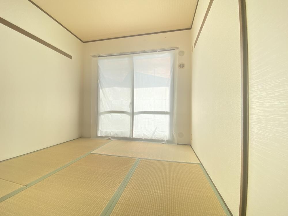 サンロイヤル塚口の物件内観写真