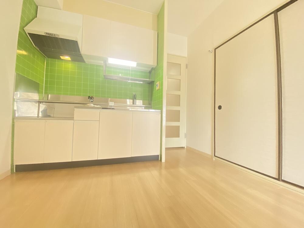 サンロイヤル塚口の物件内観写真