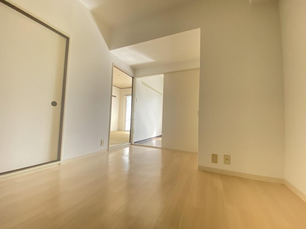 サンロイヤル塚口の物件内観写真