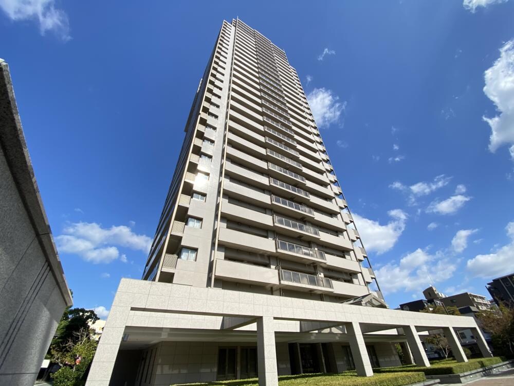 セントラルガーデンタワーの物件外観写真