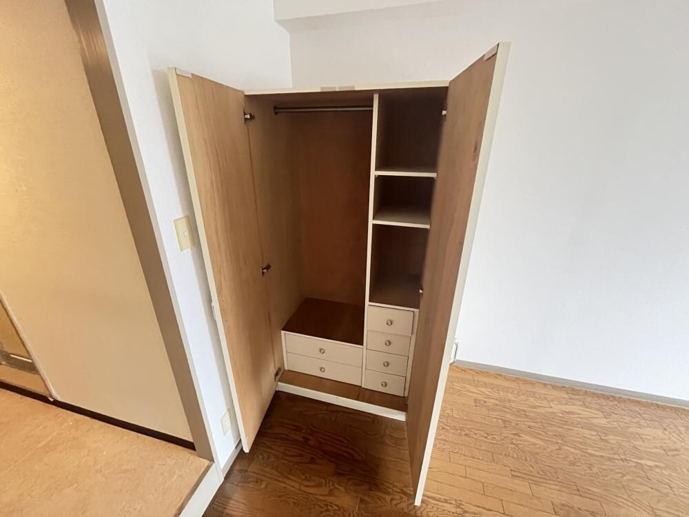 サンロイヤルの物件内観写真