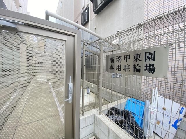 瑠璃甲東園の物件外観写真