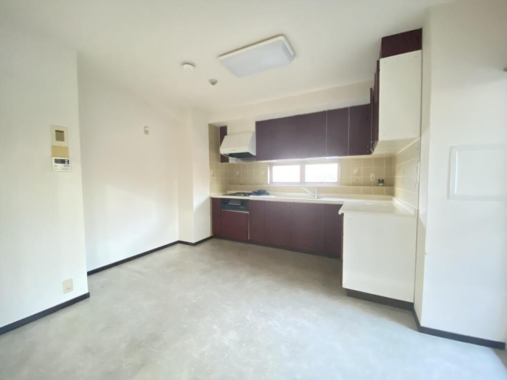 白鷹松下町マンションの物件内観写真