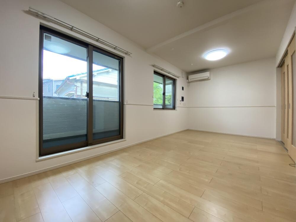 サウザンド・ワンの物件内観写真