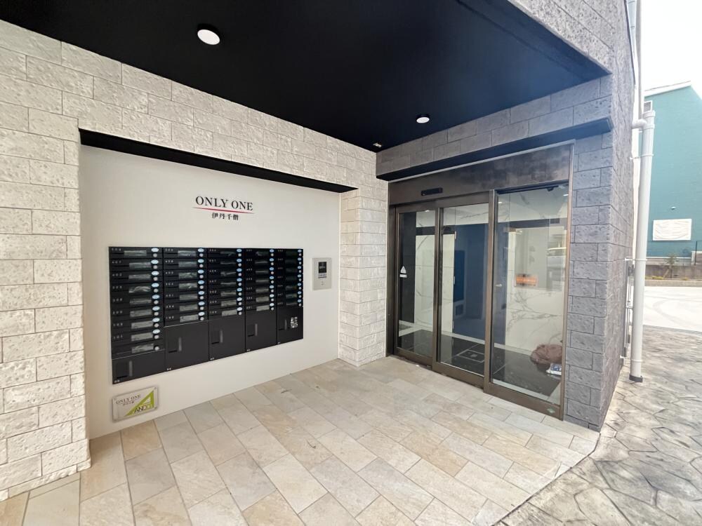 ONLYONE伊丹千僧の物件外観写真